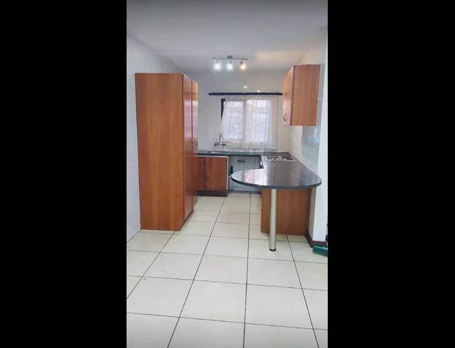 2 BEDROOM PROPERTY TO RENT IN SANDOWN